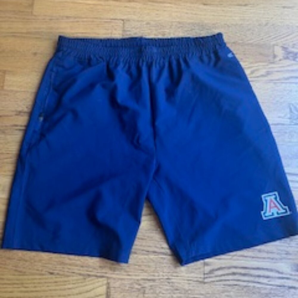 University of Arizona Wildcats Mens Navy Shorts - Colosseum Brand - Size Medium
